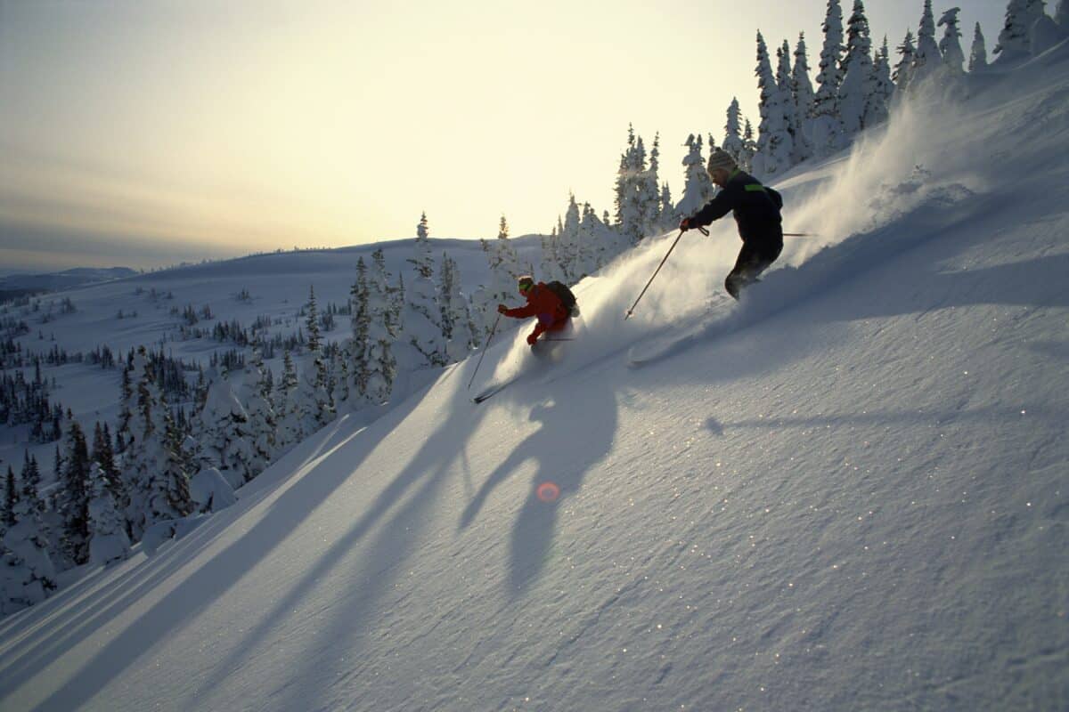 What to Do on a Snow Day: Indoor & Outdoor Activities