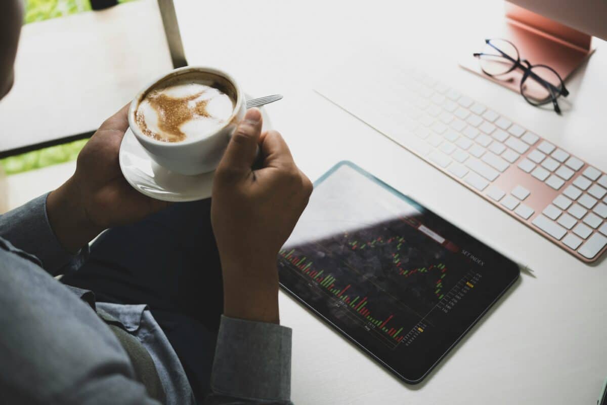 A Guide to Ethical and Sustainable Investing