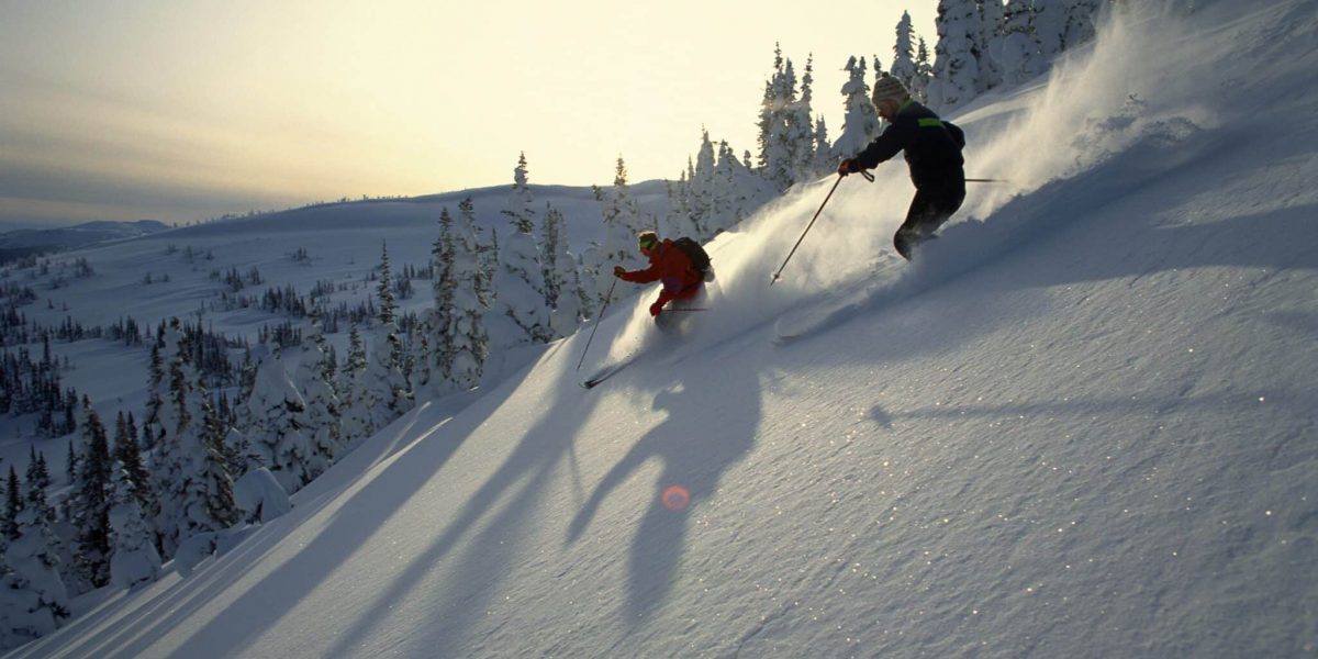 What to Do on a Snow Day: Indoor & Outdoor Activities